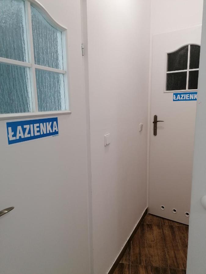 Hostel Tulip - Pokoj Jednoosobowy Nr 3 Ze Wspolna Lazienka I Kuchnia ชเตชชิน ภายนอก รูปภาพ