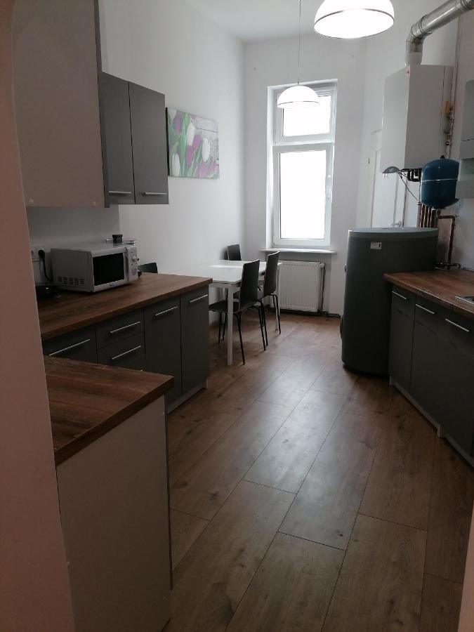 Hostel Tulip - Pokoj Jednoosobowy Nr 3 Ze Wspolna Lazienka I Kuchnia ชเตชชิน ภายนอก รูปภาพ