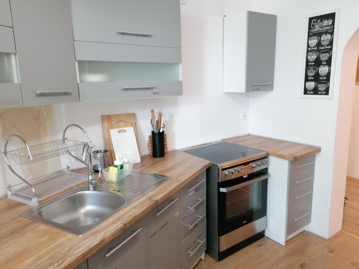 Hostel Tulip - Pokoj Jednoosobowy Nr 3 Ze Wspolna Lazienka I Kuchnia ชเตชชิน ภายนอก รูปภาพ
