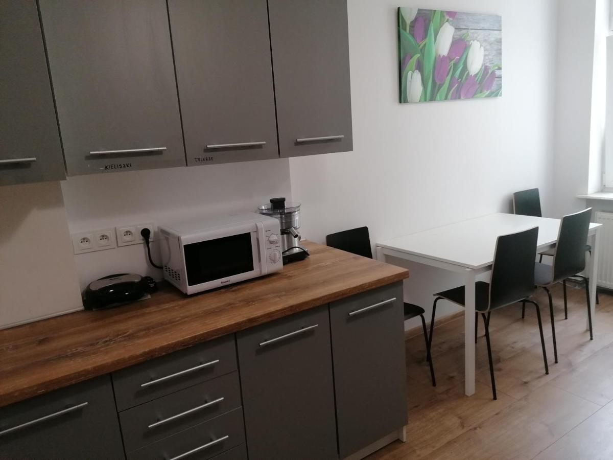 Hostel Tulip - Pokoj Jednoosobowy Nr 3 Ze Wspolna Lazienka I Kuchnia ชเตชชิน ภายนอก รูปภาพ